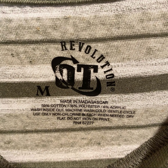 NWT - Men’s Striped Revolution Crew Neck TShirt - Sage Green - Super Soft - Picture 5 of 9